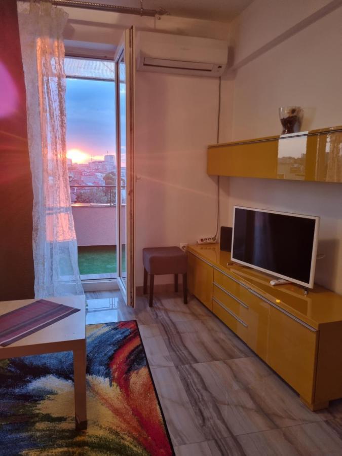 Golden Studio- Panoramic View With Terrace Bucarest Exterior foto